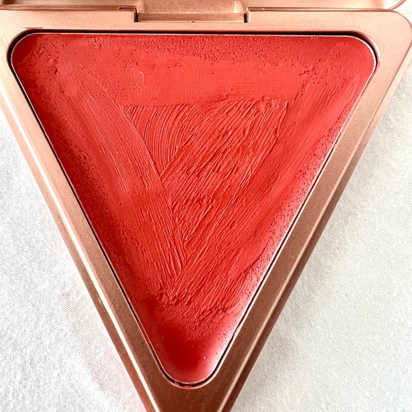 LYS Beauty Cream Blush - Bundle of 2 ❤️ - Picture 3 of 6